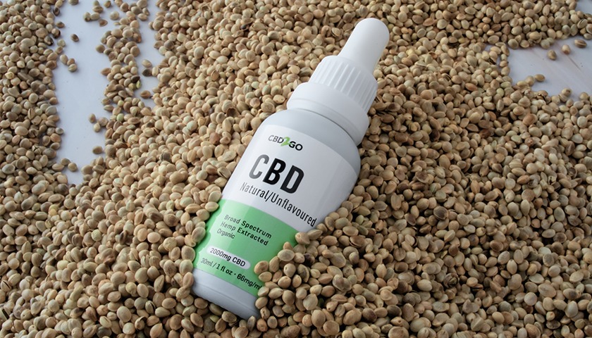 Premium CBD Oil Montreal - Lab-Tested CBD Tinctures and Capsules with Fast Shipping to Quebec